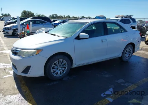 2012 Toyota Camry Le z USA, uszkodzony, nr VIN 4T1BF1FK0CU547915